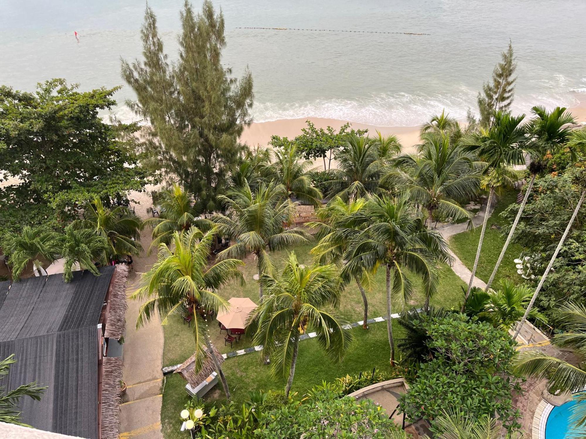 Paradise By The Sea In Penang By Veron At Rainbow Paradise Hotel Tanjung Bungah  Exterior photo