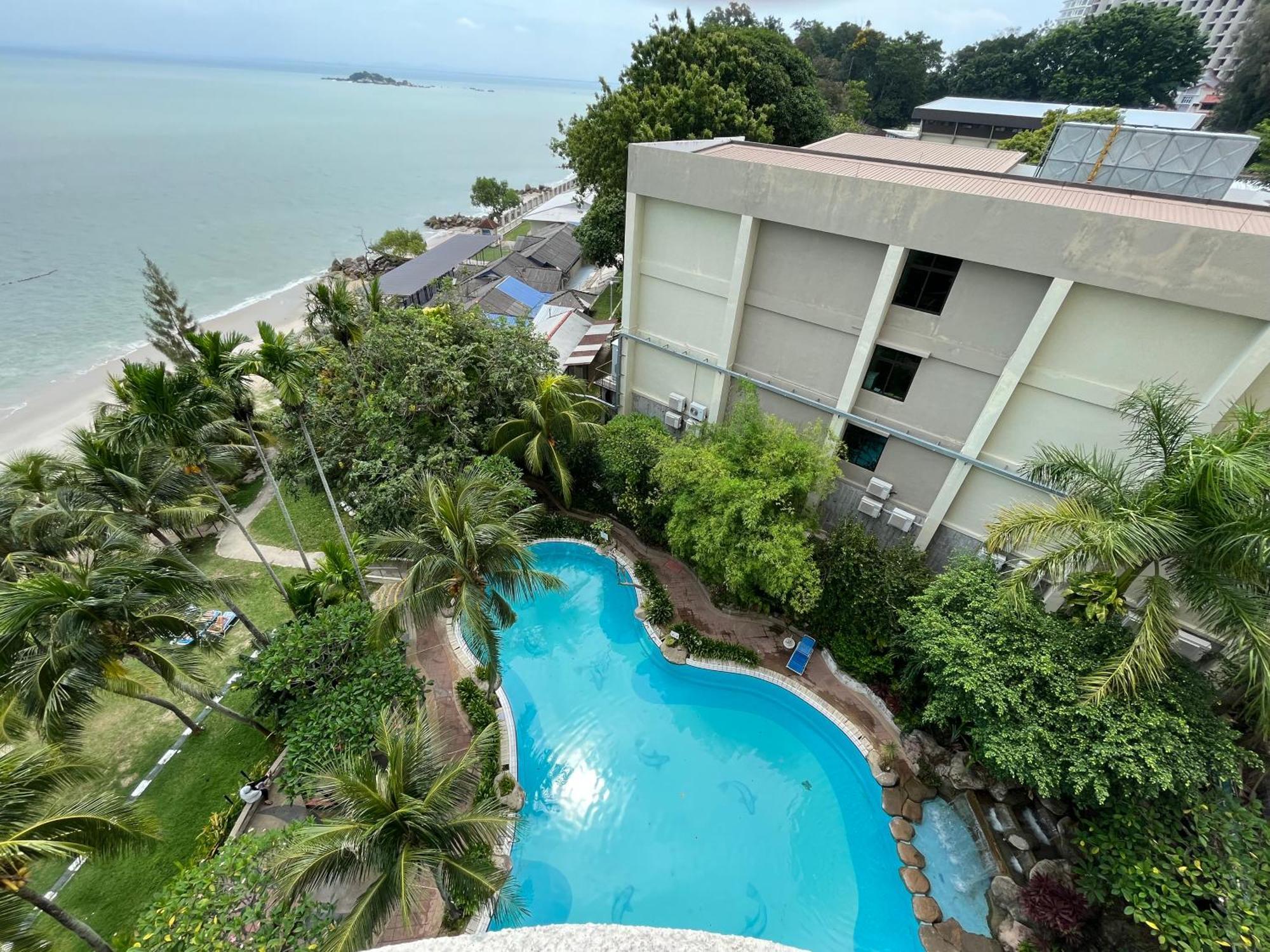 Paradise By The Sea In Penang By Veron At Rainbow Paradise Hotel Tanjung Bungah  Exterior photo